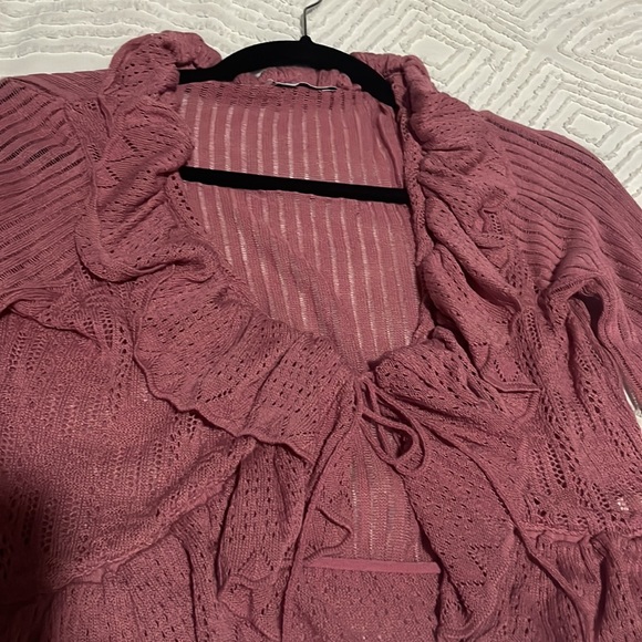 Y2K dark pink-ish purple-ish vintage crop cardigan. Ties in front. Flare sleeves - Picture 4 of 6